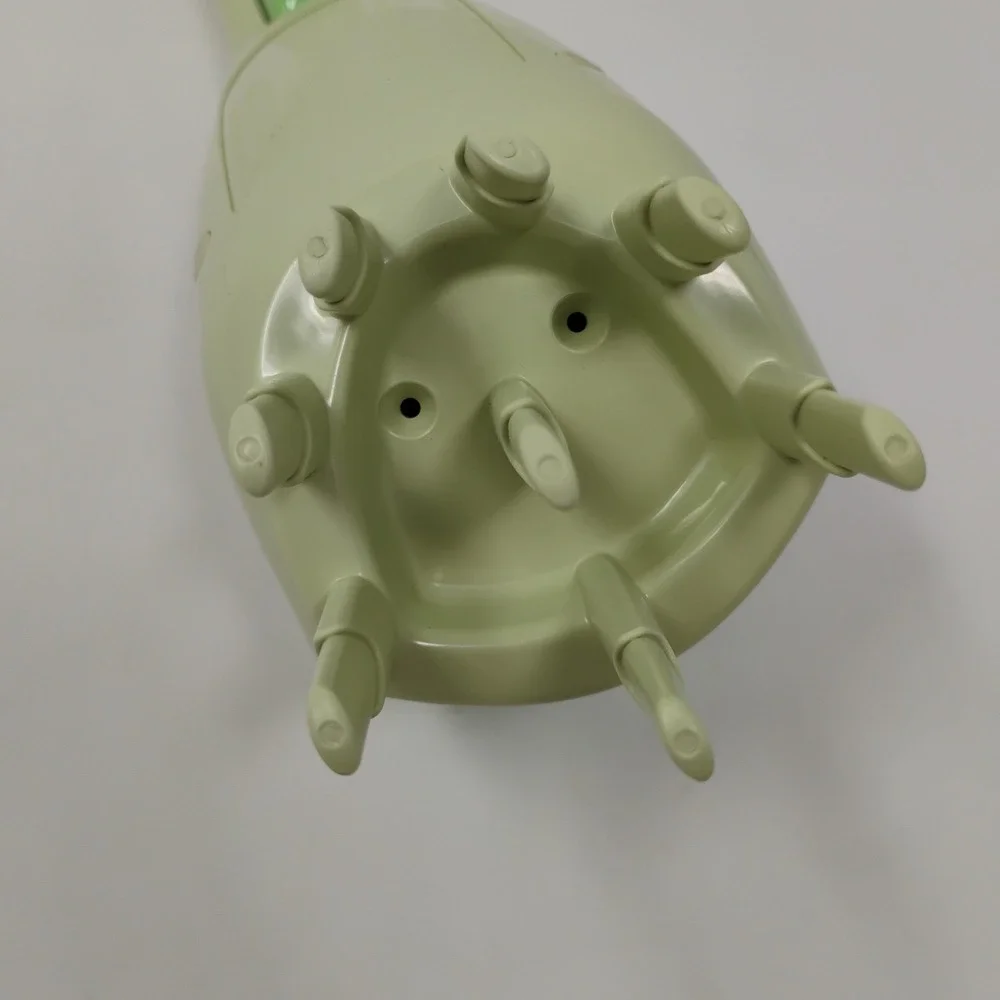 Q-Redew Vintage Hair Steamer Powers On, Heats Up, Motor Runs - No Water Bottle